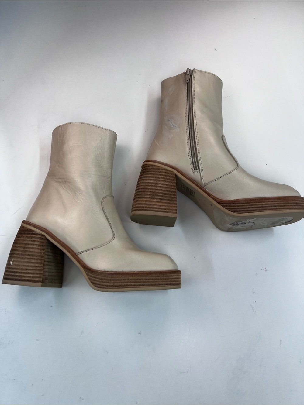 Free People Ruby Platform Boot Size 6 MSRP $189